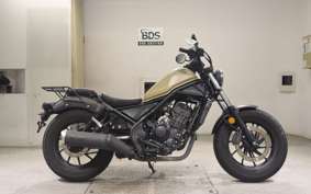 HONDA REBEL 250 A 2004 MC49