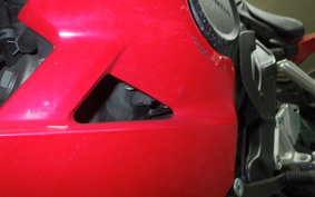 HONDA CBR650R E-Clutch 2025 RH17