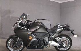 HONDA VFR1200F 2012 SC63