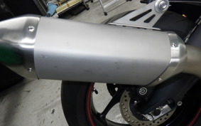 TRIUMPH DAYTONA 675 R 2015