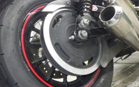 HARLEY XL883R 2005