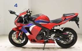 HONDA CBR600RR 2021 PC40
