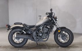 HONDA REBEL MC49