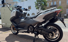 YAMAHA T-MAX 560 A TECHMAX 2025 SJ21J