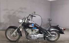 YAMAHA DRAGSTAR 250 VG02J