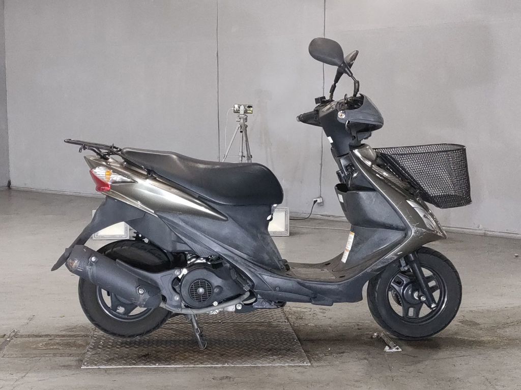 Фото Suzuki ADDRESS V125 с японского аукциона