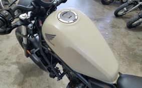 HONDA REBEL MC49