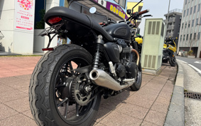 TRIUMPH  TRIUMPH  STREET  TWIN  2018 DAD74G