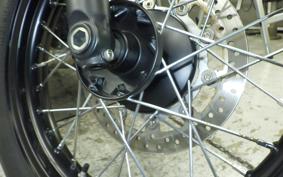 TRIUMPH BONNEVILLE T100 2022