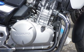 SUZUKI GSR250