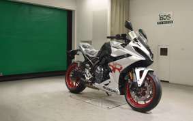 SUZUKI GSX-8R 2013 EM1AA