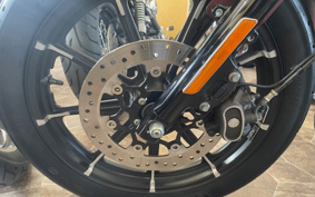 HARLEY XL883N 2018 LE2
