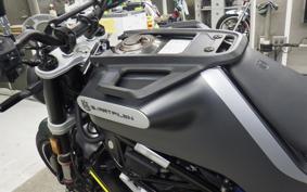 HUSQVARNA SVARTPILEN 125 2023