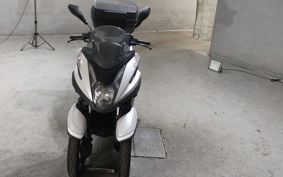 YAMAHA TRICITY 125 SE82J