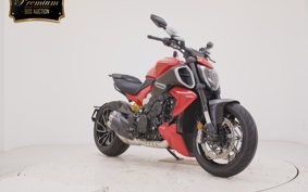 DUCATI DIAVEL V4 2025