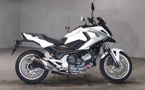 HONDA NC750X RC90