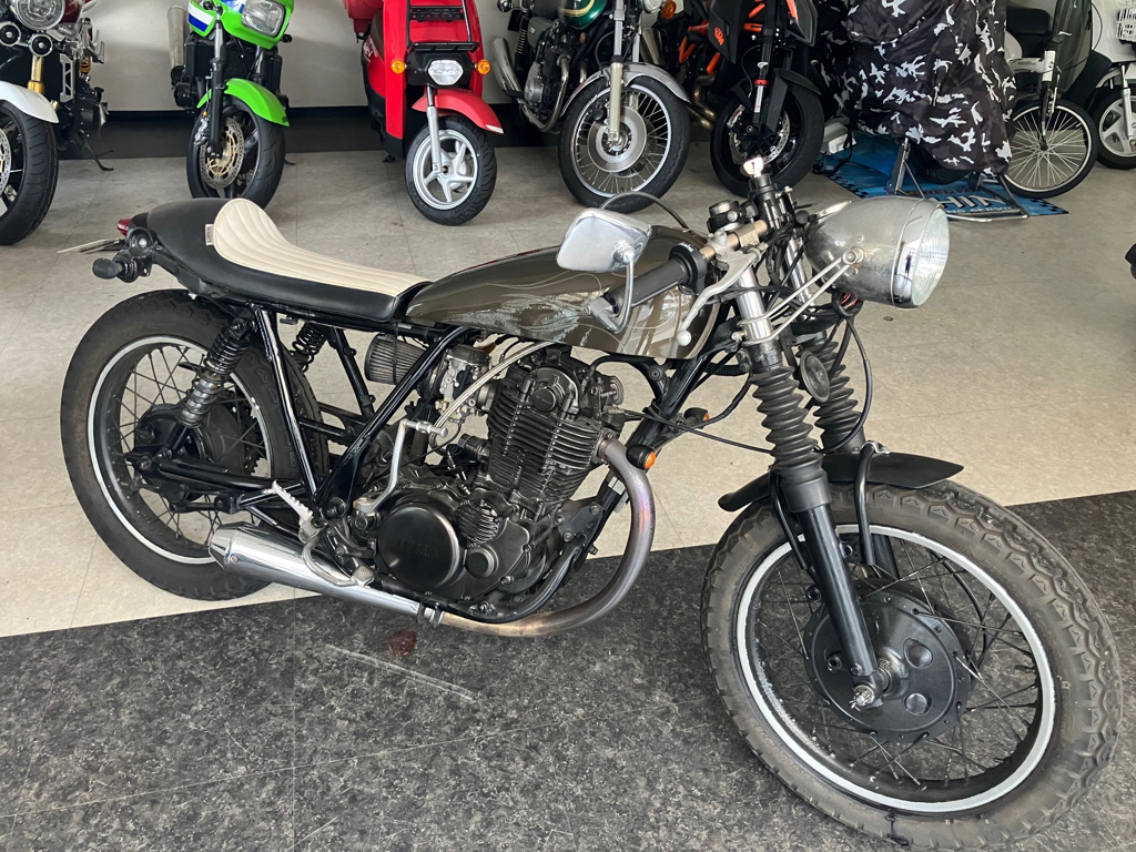 Фото Yamaha SR400 1994 с японского аукциона