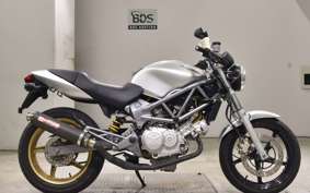 HONDA VTR 250 2023 MC33