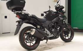 SUZUKI Vｽﾄﾛｰﾑ250