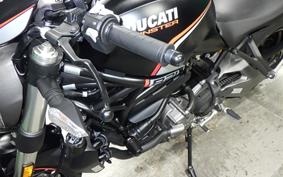 DUCATI M821ステルス 2020