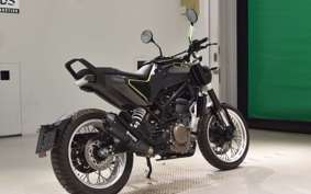 HUSQVARNA スバルトピレン401 2018