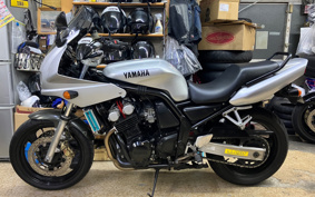 YAMAHA FZ400 1997 4YR
