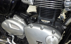 TRIUMPH BONNEVILLE T100 2016