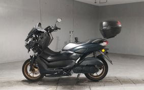 YAMAHA N-MAX 125 SEG6J