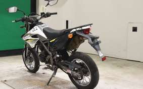 KAWASAKI KLX125D TRACKER LX125D