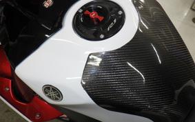 YAMAHA YZF-R1 2010