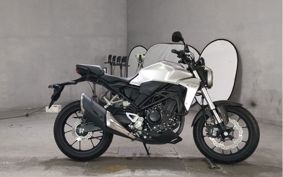 HONDA CB250R MC52