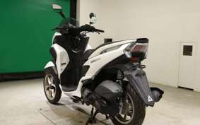 YAMAHA TRICITY 125 SE82J