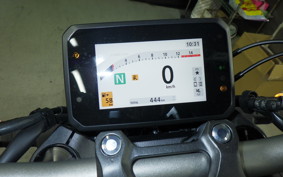 HONDA CB650R E-Clutch 2025