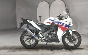 HONDA CBR125R JC50