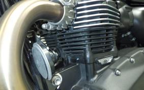 TRIUMPH STREET TWIN 2022