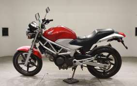 HONDA VTR 250 Gen. 2 2026 MC33