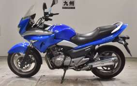 SUZUKI GSR250S 2000
