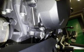 YAMAHA XJ6 N 2011