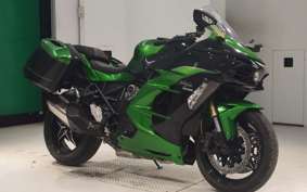 KAWASAKI NINJA H2 SX SE 2018 ZXT02A