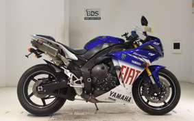 YAMAHA YZF-R1 2013
