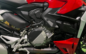 DUCATI STREETFIGHTER V2 2023 3F00