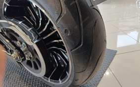 HARLEY  HARLEY FXBR 2025 YEZ