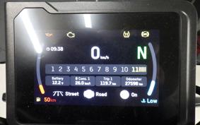 HUSQVARNA SVARTPILEN 401 2024