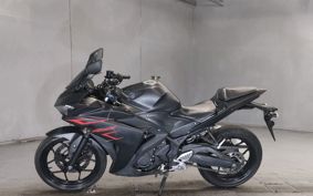 YAMAHA YZF-R25 RG10J