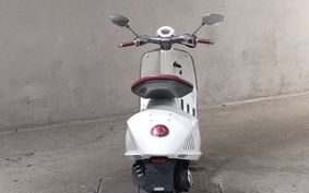 VESPA 946RIKORUDO ..