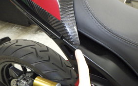 INDIAN FTR1200R carbon 2021