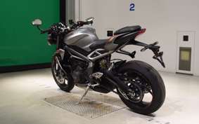 TRIUMPH STREET TRIPLE RS 2021