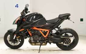 KTM 1290 SUPER DUKE R 2021