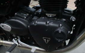 TRIUMPH BONNEVILLE T100 2023 DAD70G