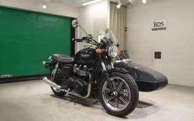 TRIUMPH BONNEVILLE サイドカ- 2010